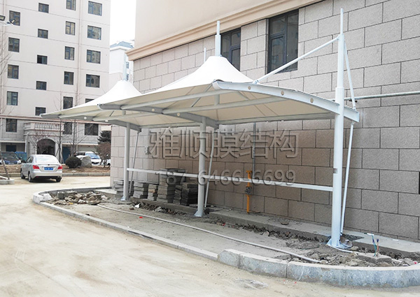 膜結(jié)構車棚-遼寧蓋州市國際新城b區(qū)（封面）